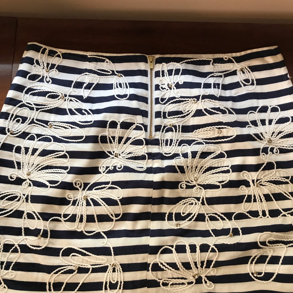 Lilly Pulitzer Navy Striped Skirt w Embellishments - Picture 2 of 3